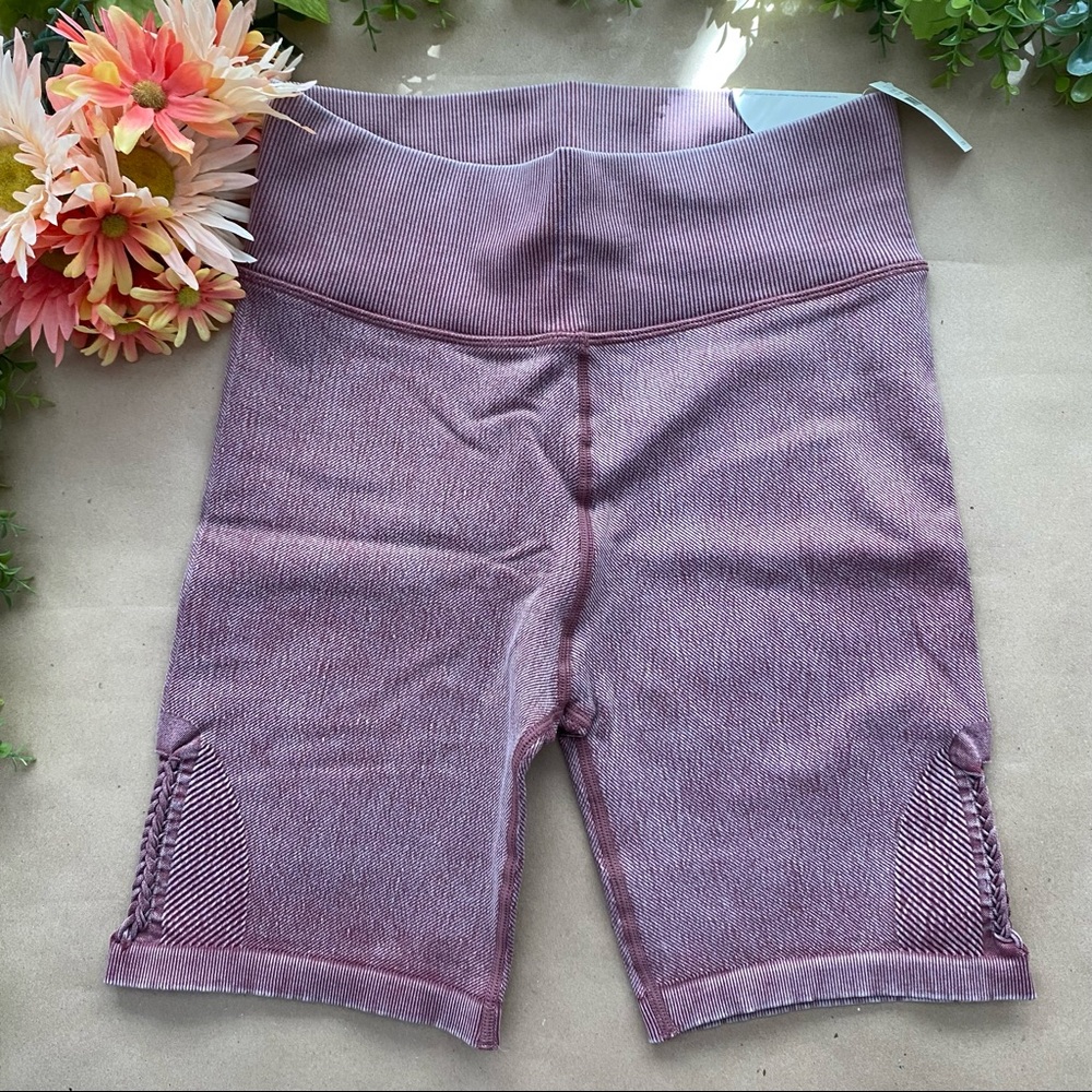 Women's Offline by Aerie Bike Shorts Dull Pink Medium